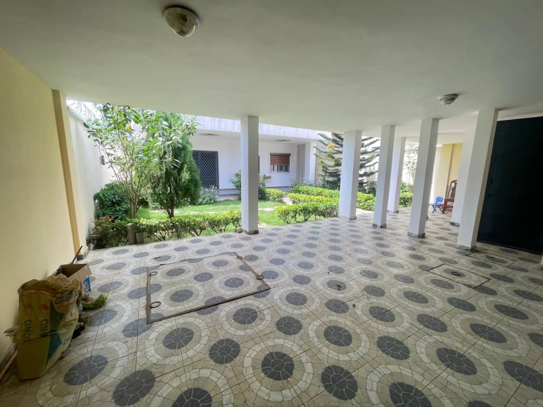 VILLA NON MEUBLÉE TOKOIN FOREVER - 5 CHAMBRES, 1 SALON, 1 BUREAU