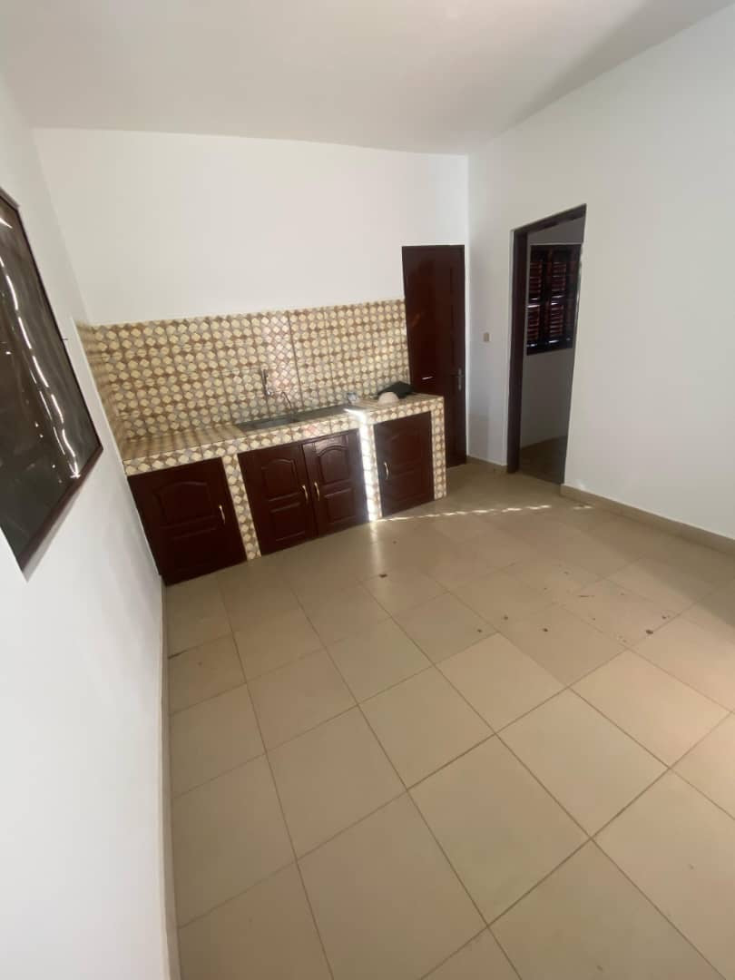 VILLA MODERNE À VENDRE ENTRE AGOÈ ET KÉGUÉ