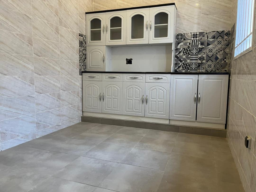 VILLA 6 PIÈCES À VENDRE À SEGBE AKATO – 60 MILLIONS