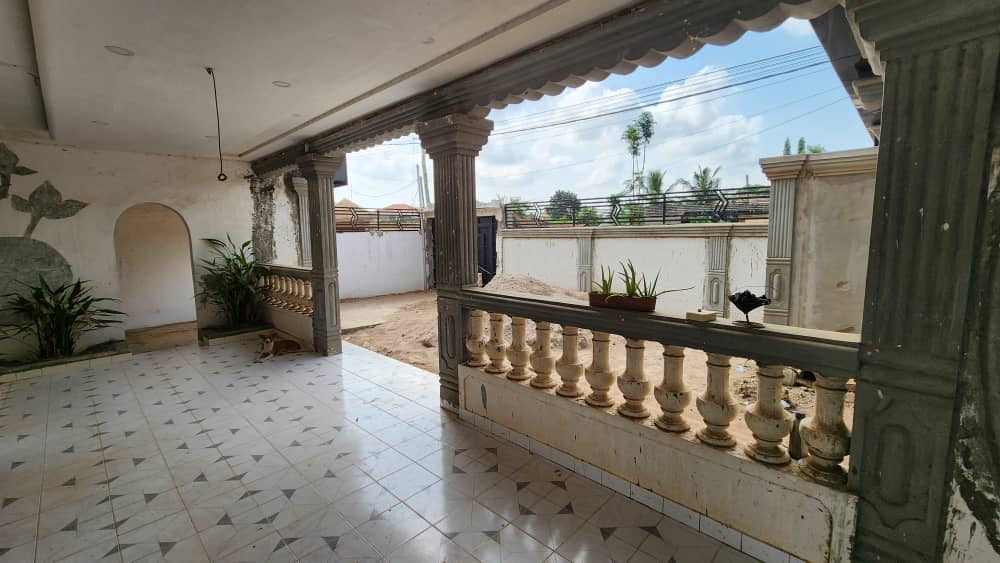 Villa 5 chambres en vente à Adidogomé – 150 millions FCFA