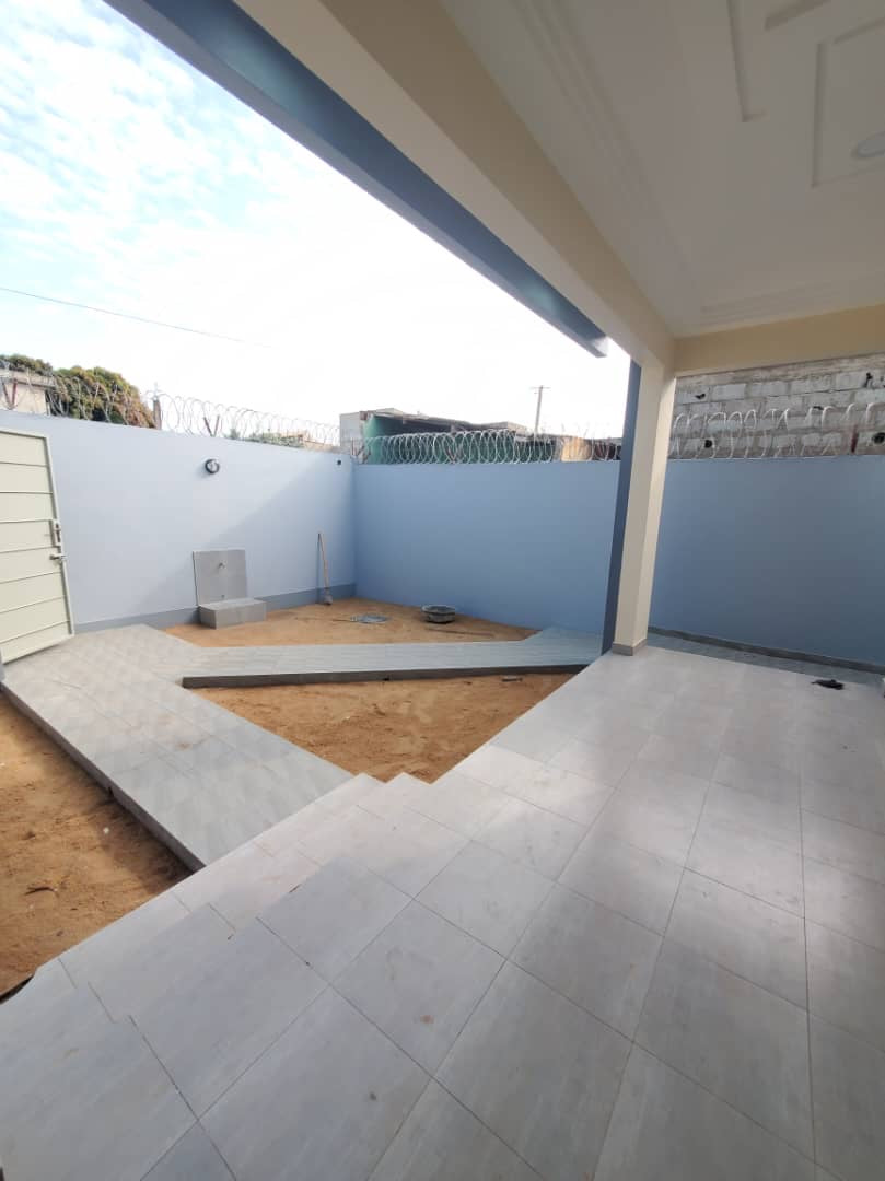 LOMÉ – ADIDOGOMÉ SAGBADO – VILLA 4 PIÈCES À VENDRE