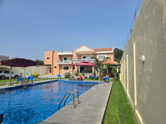 VILLA 10 PIÈCES À VENDRE À BAGUIDA CÔTÉ PLAGE – 1800 m² – TITRE FONCIER