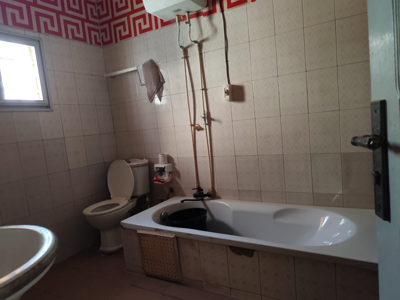 VILLA DUPLEX 5 PIÈCES À VENDRE À BAGUIDA AFANOUKOPÉ – 1/4 LOT | TITRE FONCIER EN COURS