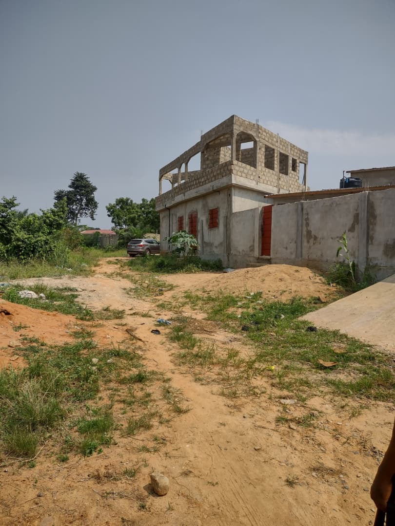 Terrain à vendre à Akepedo – 14 000 000 FCFA