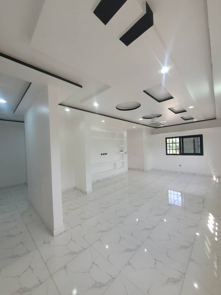 VILLA A VENDRE A AGOE PLATEAU