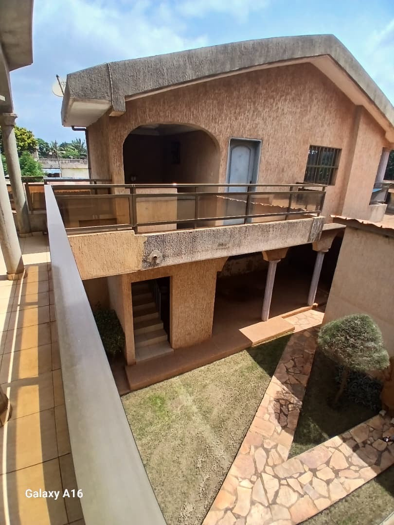 Villa à louer à Agoé – 220000 FCFA