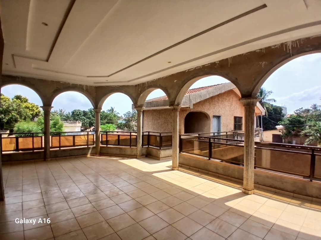 Villa à louer à Agoé – 220000 FCFA