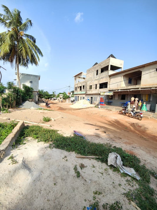 Demi lot en vente à Légbassito – 15 millions FCFA