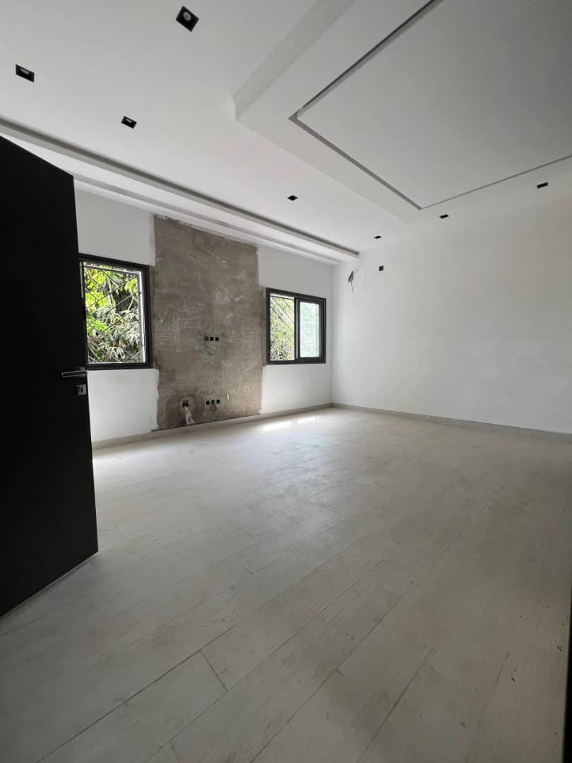 VILLAS 6 PIÈCES À VENDRE À TOKOIN FOREVER – NEUVES AVEC CAMÉRAS DE SURVEILLANCE | TITRE FONCIER