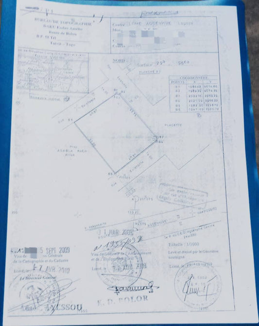 LOMÉ – AGOÈ MINAMADOU – TERRAIN DE 5 LOTS COLLÉS À VENDRE
