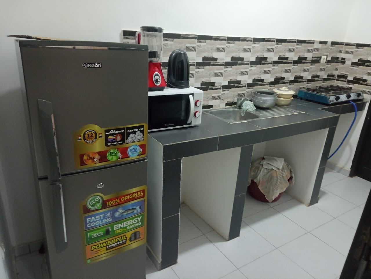 Studio meublé à louer à Fransicain – 150 000 FCFA par mois