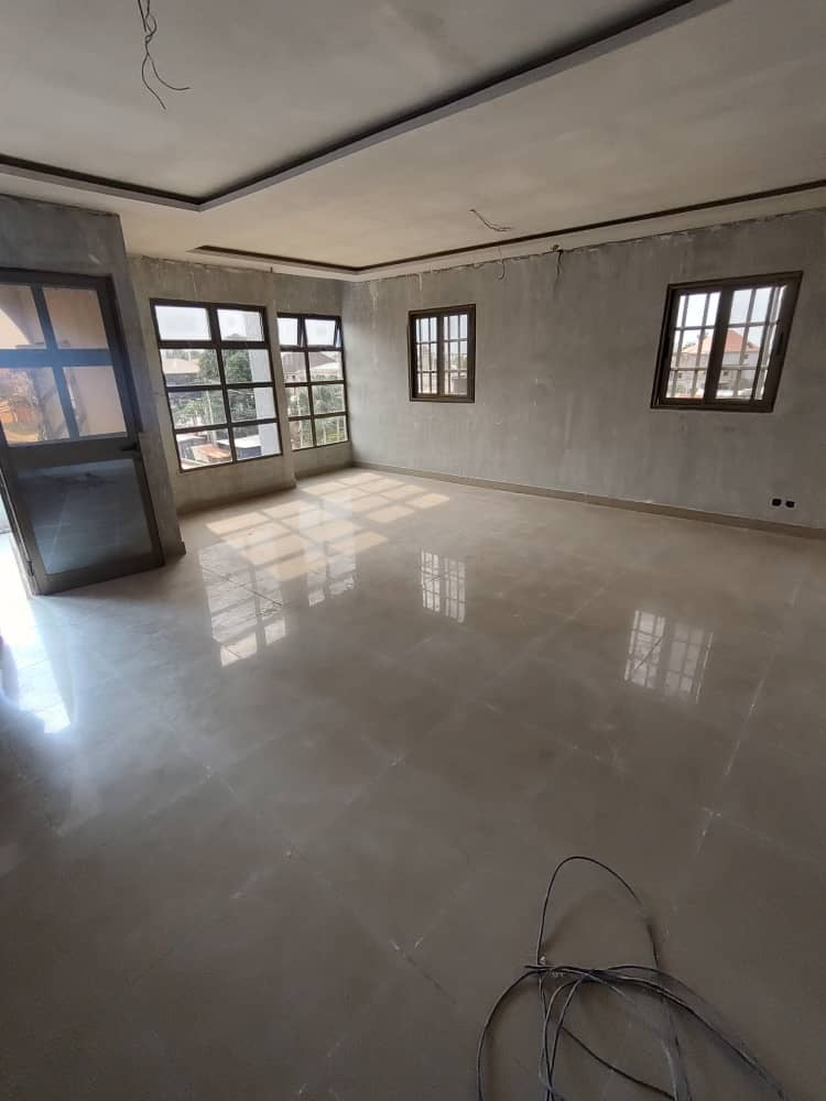 VILLA 7 PIÈCES À VENDRE – KÉGUÉ KÉLÉGOUGAN (FACE GOUDRON)