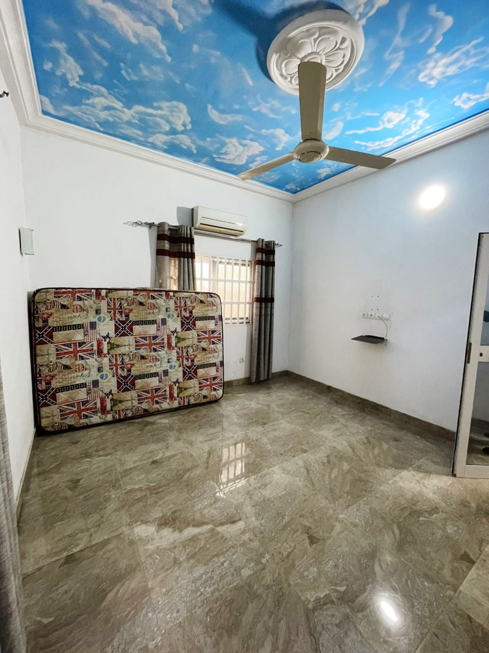 UNE VILLA 4 CHAMBRES À VENDRE AU CENTRE-VILLE DE DJAGBLÉ