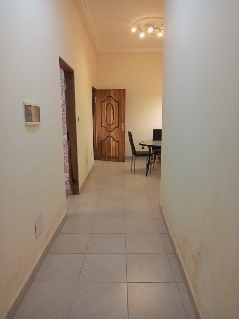 UNE VILLA DE 4 PIÈCES À VENDRE À APESSITO