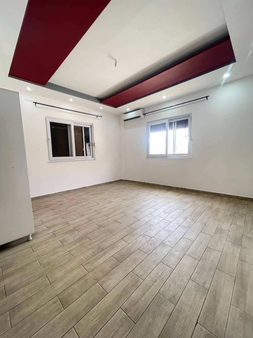 VILLA NON MEUBLÉE TOKOIN FOREVER - 5 CHAMBRES, 1 SALON, 1 BUREAU