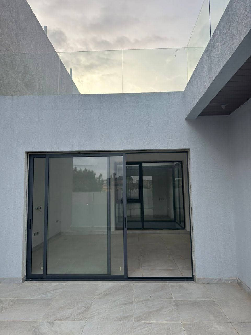 DEUX VILLAS JUMELLES À VENDRE À NOVISSI