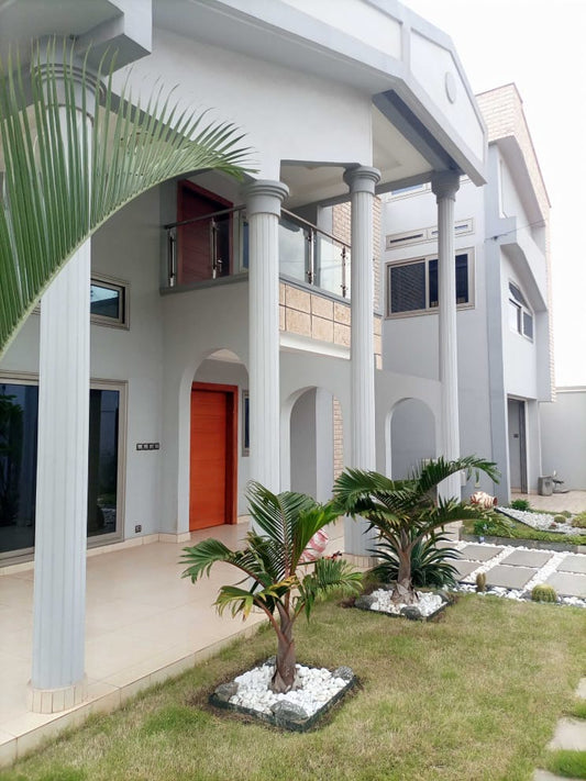 MAGNIFIQUE VILLA SEMI-MEUBLÉE À VENDRE À KEGUE - 9 PIÈCES