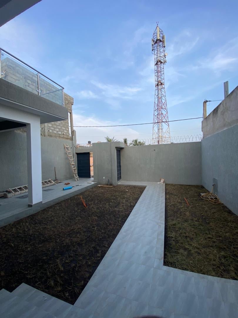 Villa 5 chambres en vente à Adidogomé Sagbado-Logoté – 90 millions FCFA
