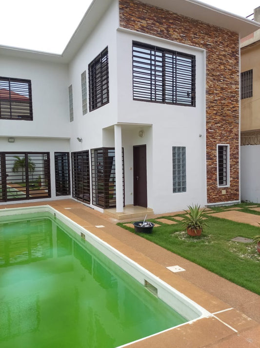 HEDZRANAWOÉ – VILLA DUPLEX AVEC PISCINE À LOUER