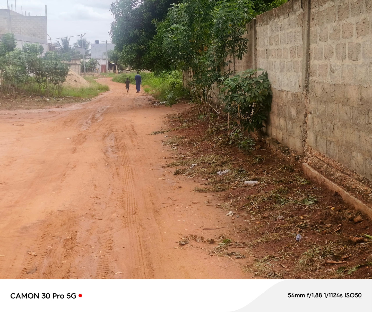 TERRAINS À VENDRE À LÉGBASSITO BOKPOKO – 12 LOTS CÔTÉ ANGLE | À PARTIR DE 20 MILLIONS FCFA