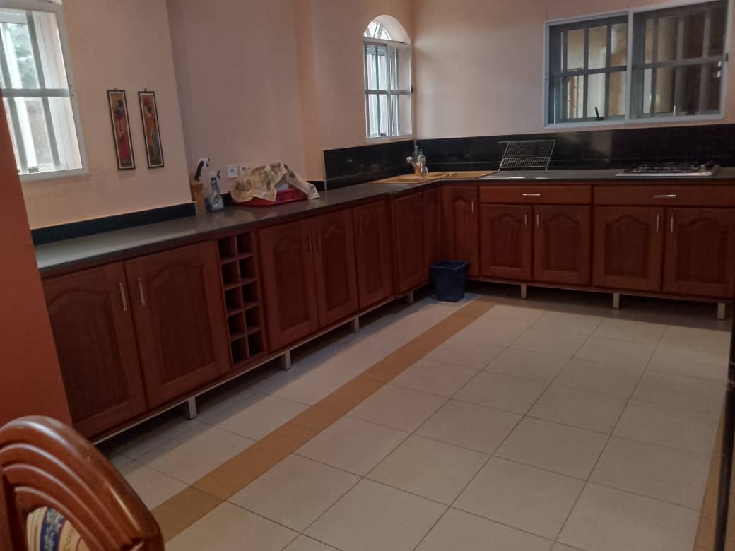 VILLA 4 PIÈCES À VENDRE À ADIDOGOMÉ SAGBADO – 600 m² | TITRE FONCIER