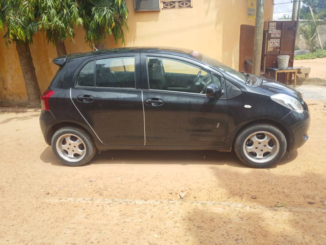 Toyota Yaris 2010 Manuel