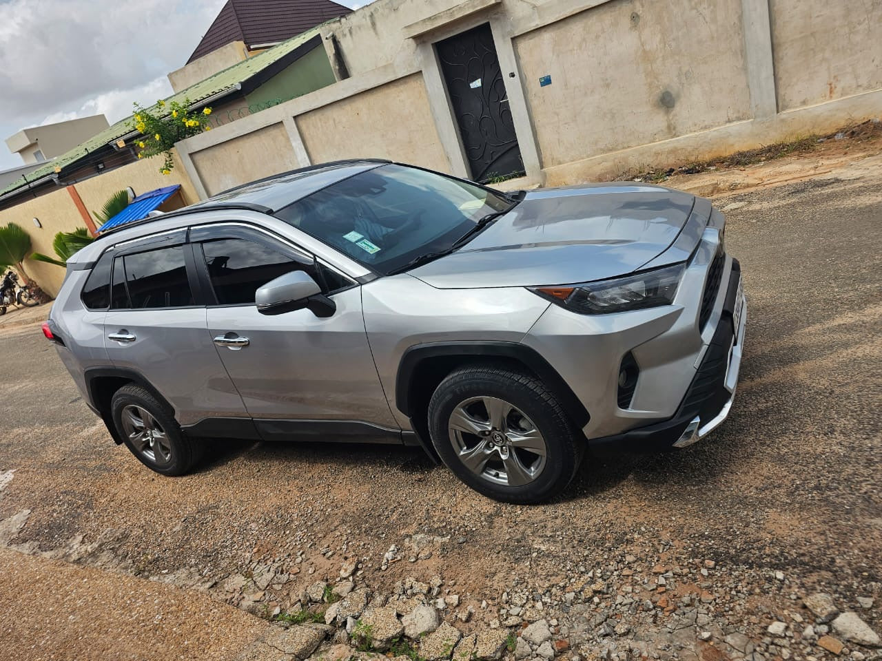 TOYOTA RAV4 LE 2021