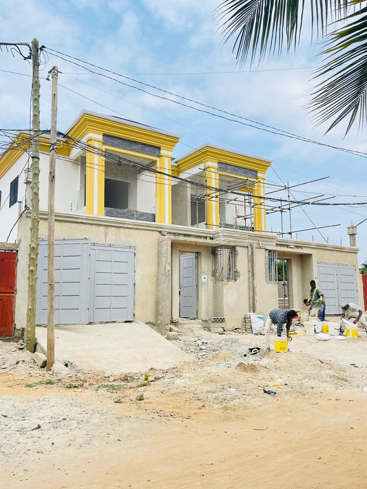 À VENDRE – VILLA 4 PIÈCES (03 chambres + salon) À ZANGUÉRA | 50 millions FCFA