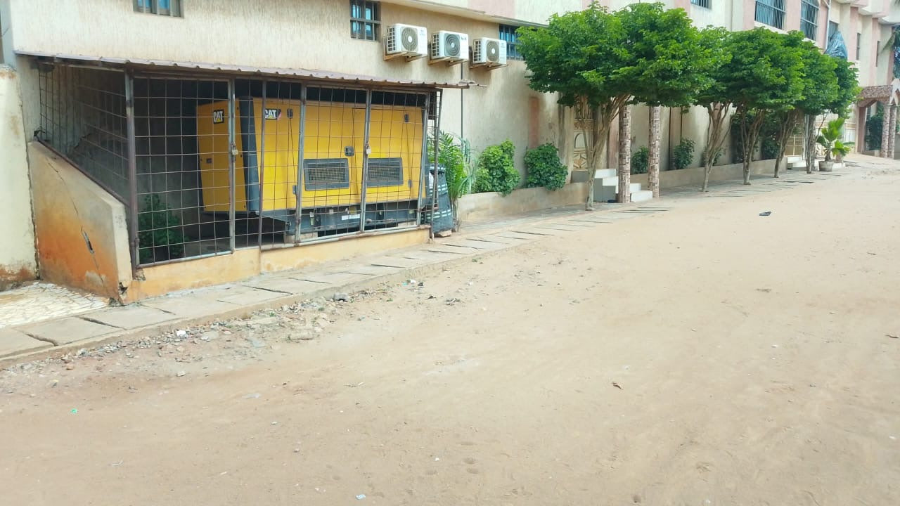 UN HÔTEL À VENDRE À AGOÈ ASSIYEYE FIOVI