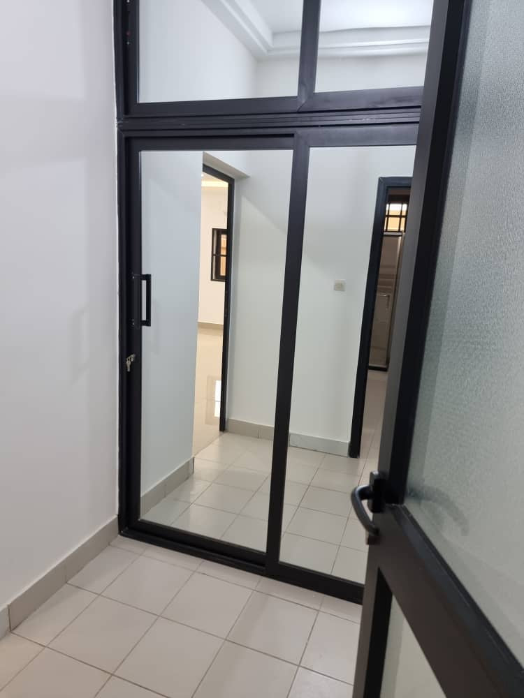 VILLA 7 PIÈCES À LOUER À ADIDOGOMÉ AMADAHOMÉ – 700.000 FCFA