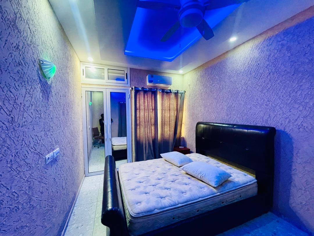 UNE VILLA À VENDRE À BAGUIDA À 50M DU GOUDRON, CÔTÉ PLAGE - 18 PIÈCES