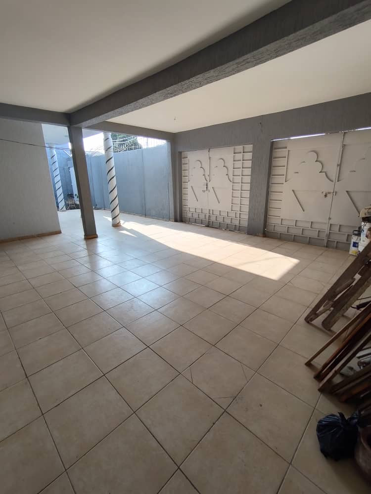 VILLA 7 PIÈCES À VENDRE – KÉGUÉ KÉLÉGOUGAN (FACE GOUDRON)