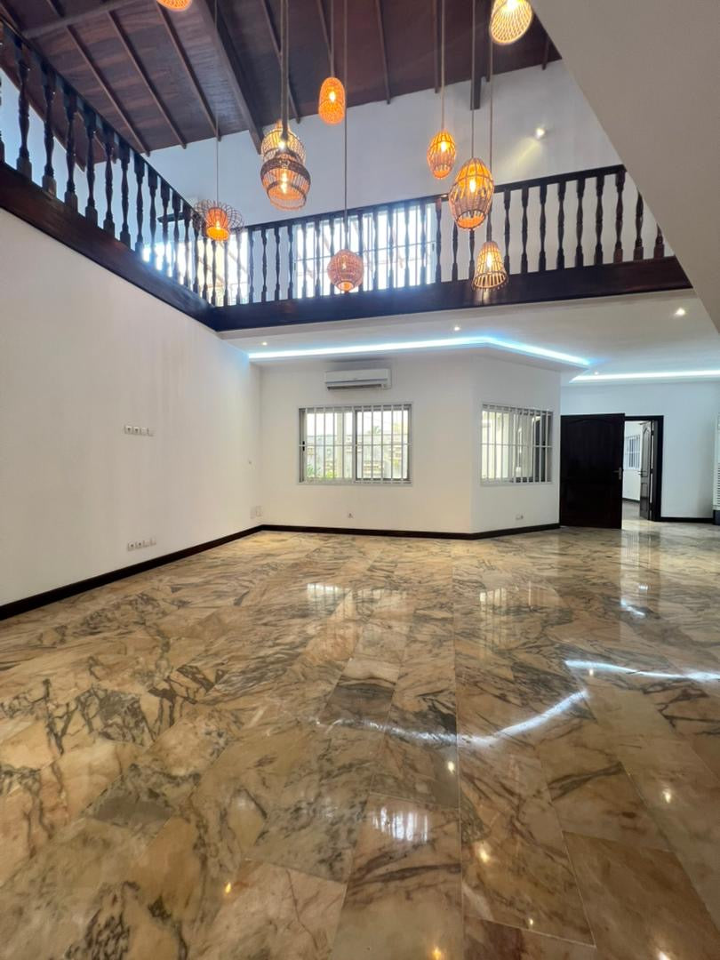 UNE VILLA À VENDRE À TOKOIN CASABLANCA
