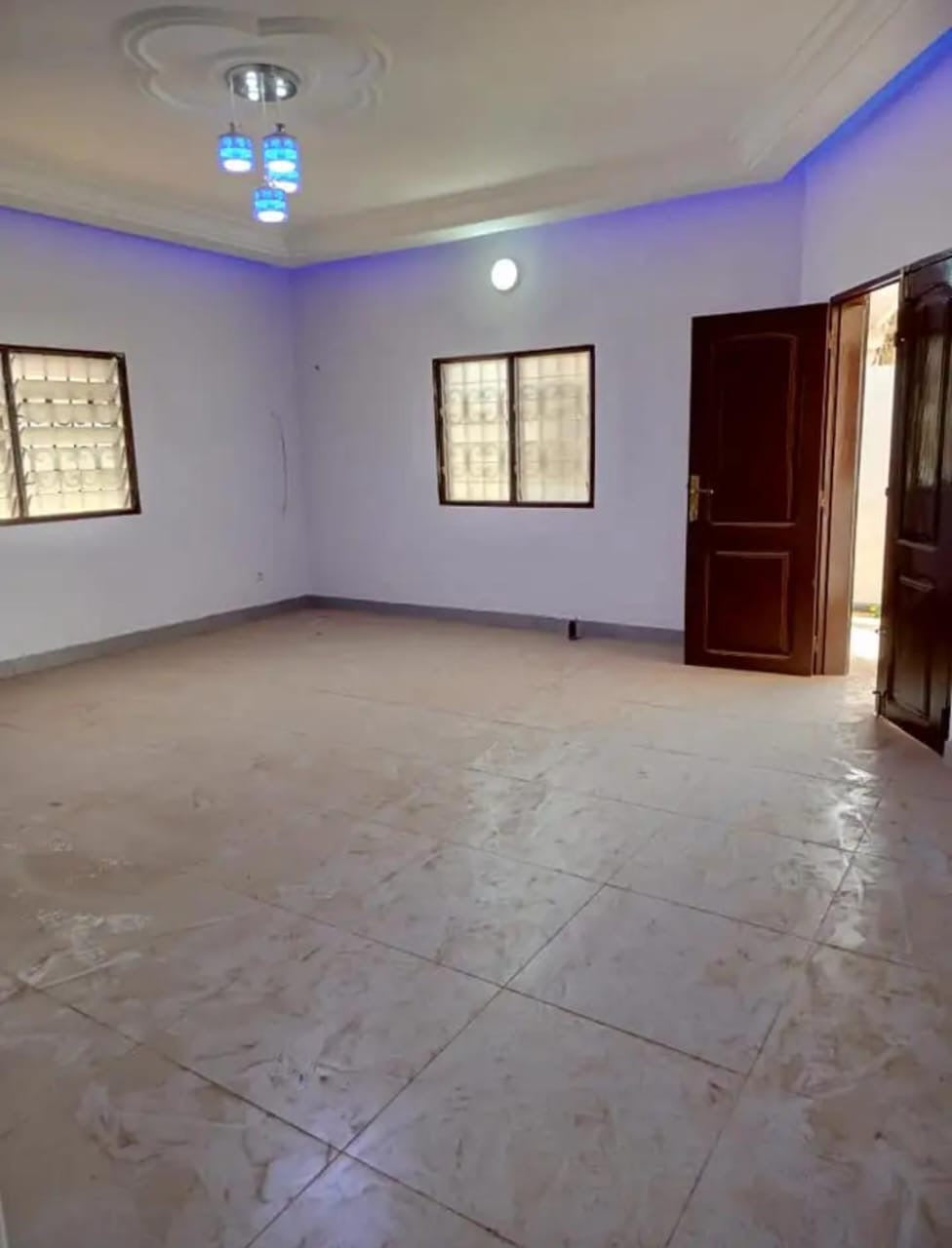 VILLA DE 4 CHAMBRES À VENDRE À  LOMÉ - AGOÈ SOGBOSSITO – 450M² ANGLE RUE