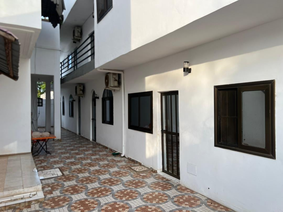 MAISON BOURGEOISE R+1 – 5 CHAMBRES + ANNEXES – À VENDRE À KÉGUÉ