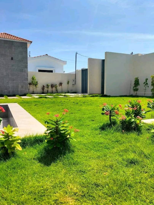 UNE VILLA À VENDRE À BAGUIDA, CÔTÉ PLAGE À 20M DU GOUDRON - 7 PIÈCES