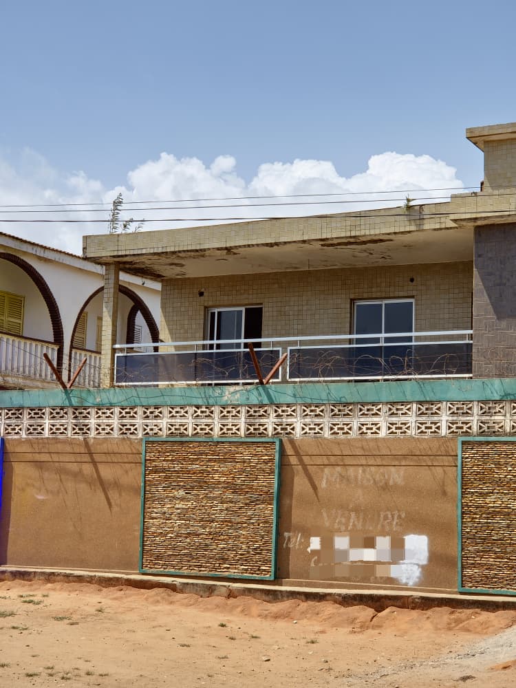 Maison à vendre à Gbossimé – 75 Millions FCFA