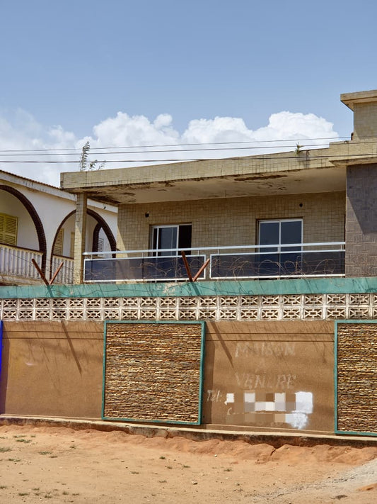 Maison à vendre à Gbossimé – 75 Millions FCFA