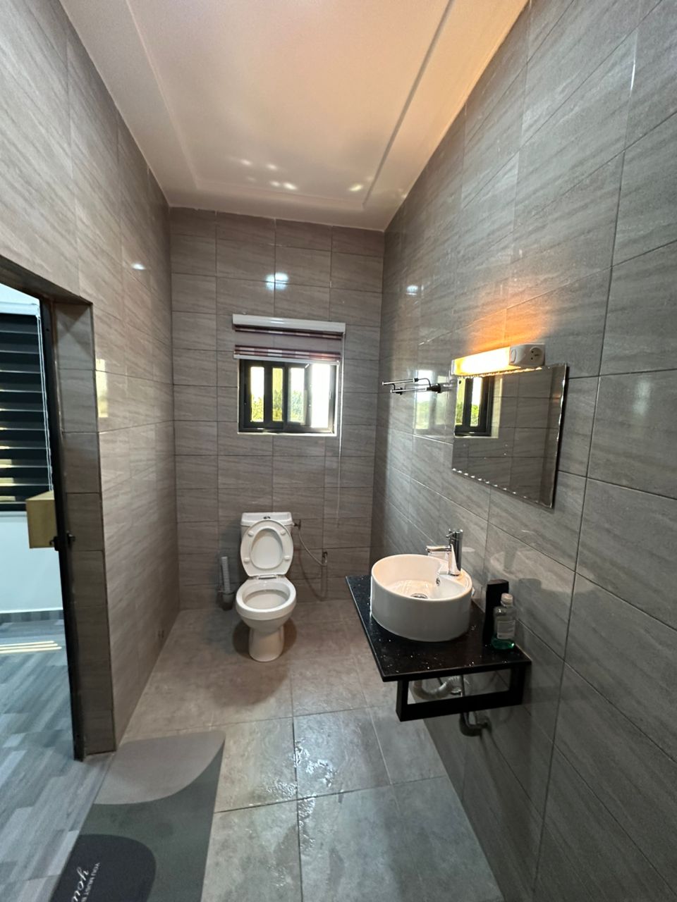 Appartement 2 chambres meublé à louer à Adidogomé Avenou – 500000 FCFA mensuel