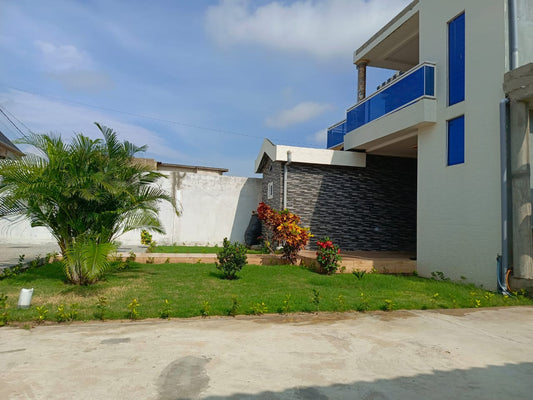 À VENDRE – VILLA DUPLEX DE 8 PIÈCES SUR 600m² À KPOGAN ZOGBÉDJI