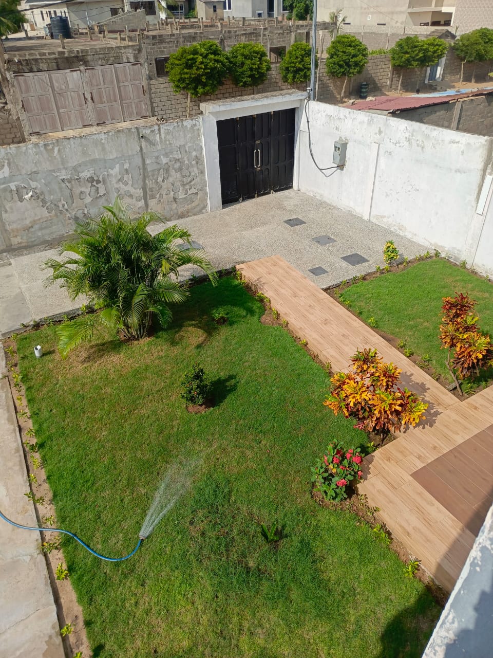 À VENDRE – VILLA DUPLEX DE 8 PIÈCES SUR 600m² À KPOGAN ZOGBÉDJI