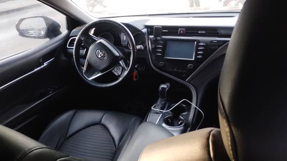 Toyota Camry 2019