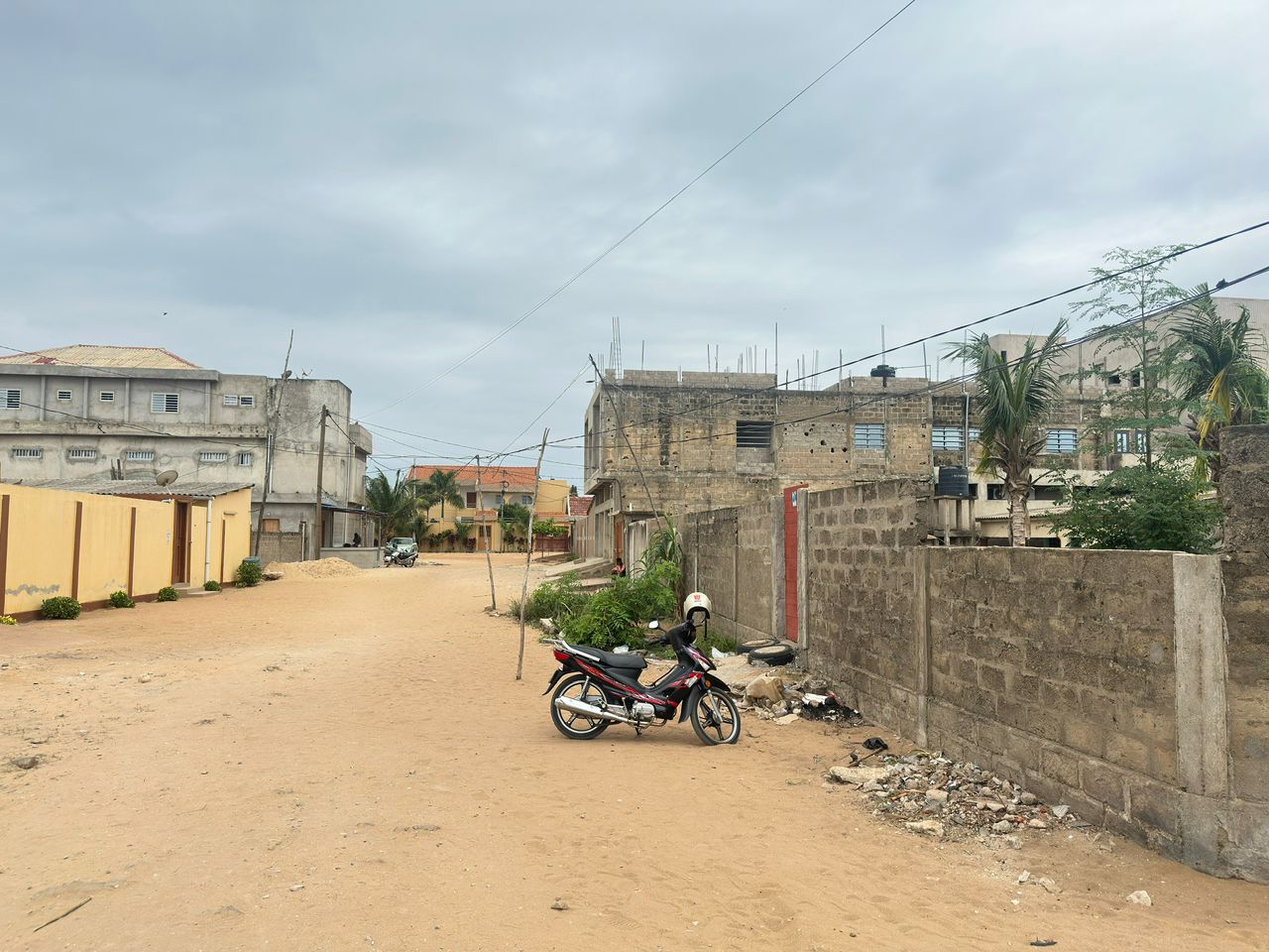 Une parcelle d'un lot angle rue à lomé - Baguida