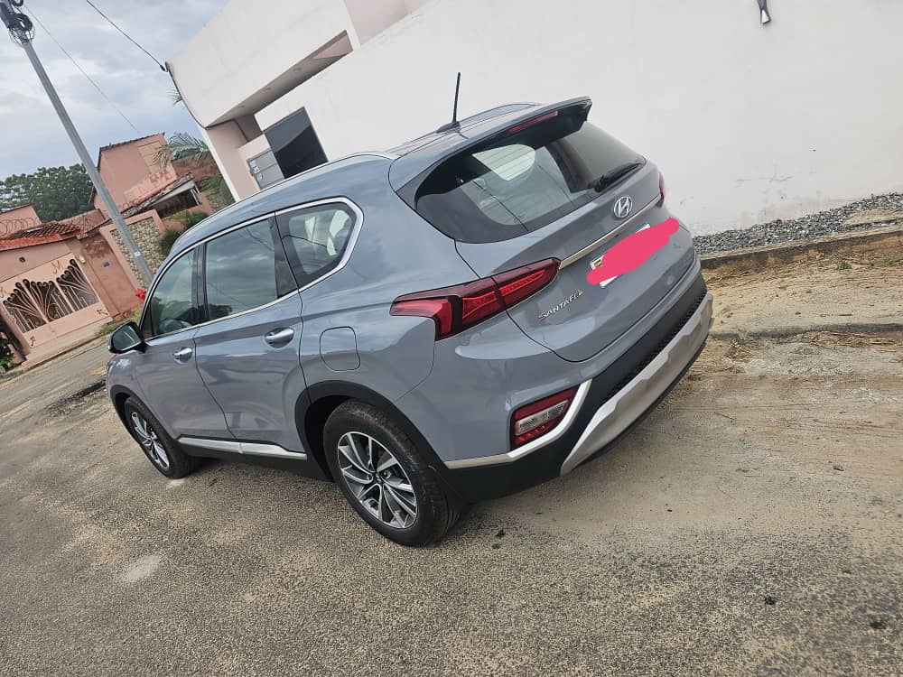 HYUNDAI SANTAFE 2022