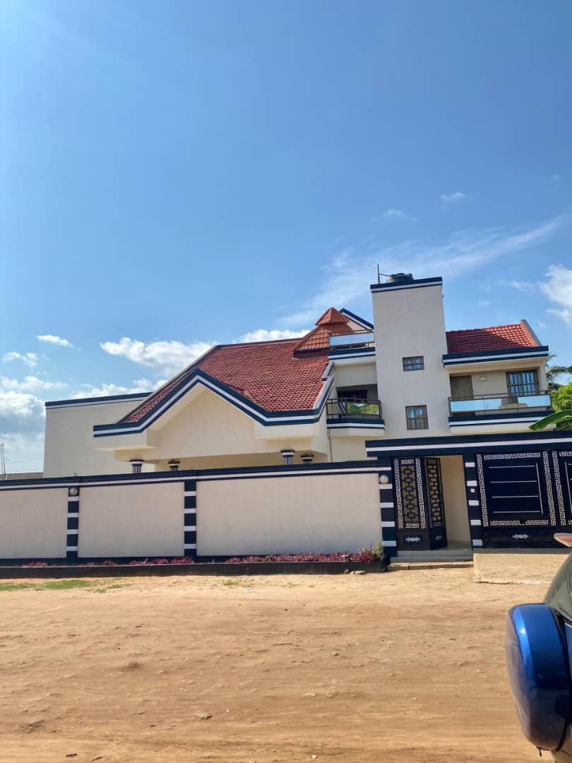UNE VILLA À VENDRE À AGOÈ KOSSIGAN