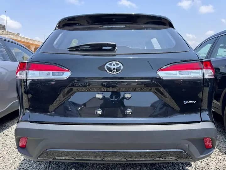 Toyota  Corolla cross Année 2024