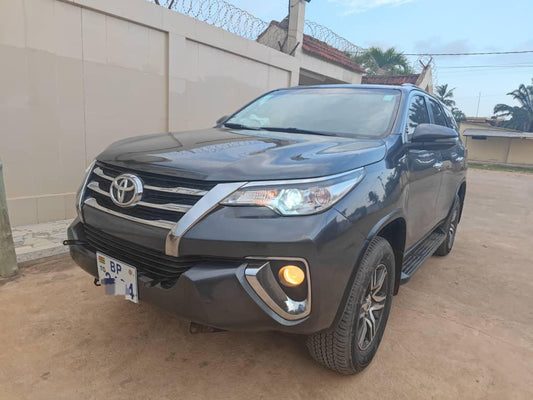 TOYOTA FORTUNER 2020