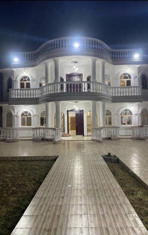 LOMÉ – BAGUIDA DEVEGO – VILLA DUPLEX DE 6 CHAMBRES À VENDRE