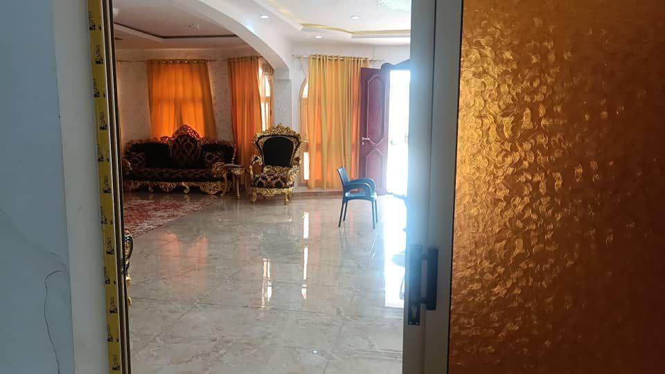 LOMÉ – BAGUIDA DEVEGO – VILLA DUPLEX DE 6 CHAMBRES À VENDRE