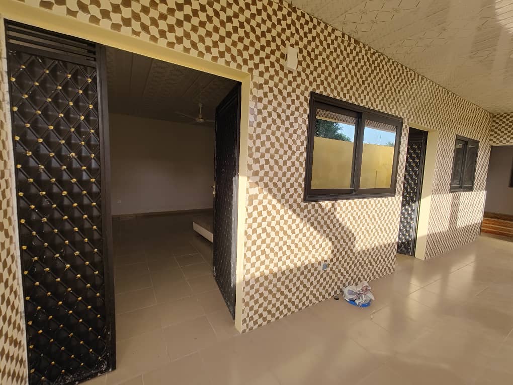 LOMÉ – ZANGUÉRA KLÉMÉ – VILLA 3 PIÈCES À VENDRE